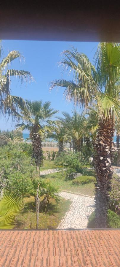 Oasi Degli Angeli Hotel Zapponeta Luaran gambar
